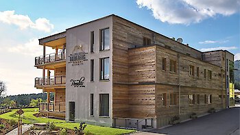 Die Vorzüge eines Holzhotel